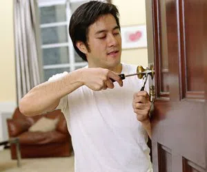 General Locksmith Store Lexington, MA 781-519-7430 - changing-locks