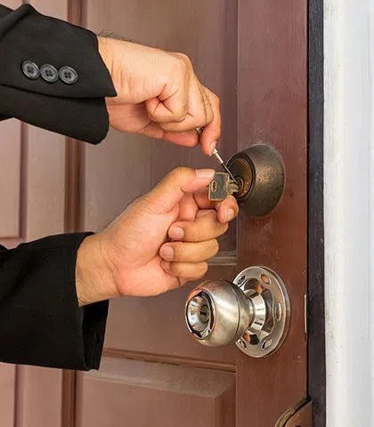 General Locksmith Store Lexington, MA 781-519-7430 - new-locks-installation
